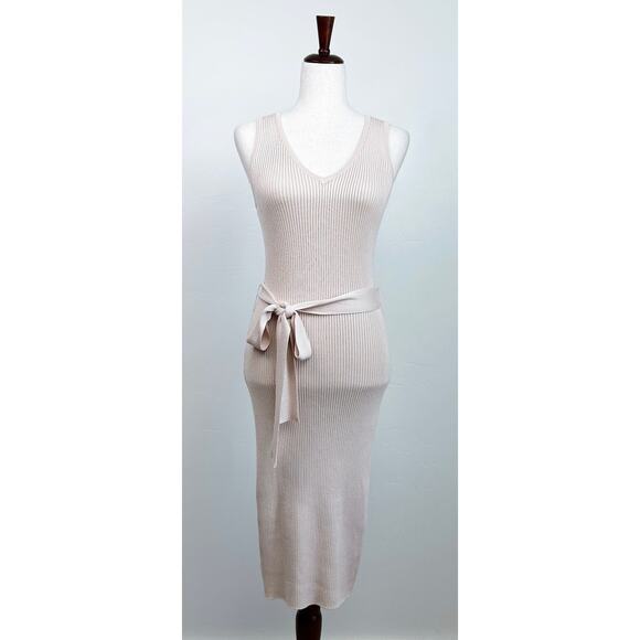 Active USA Rib Knit Bodycon Belted V-Neck Midi Dress - Picture 4 of 11